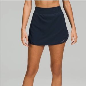 Lululemon Hotty Hot High Rise Skort Skirt Size 4 Navy